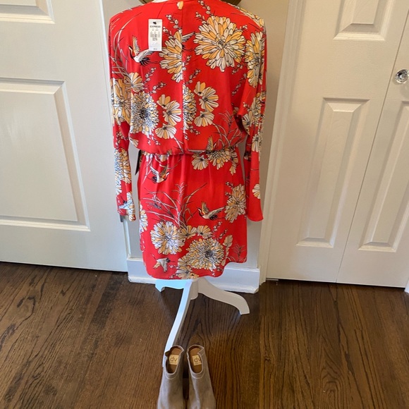 NWT! Express floral dress - Picture 4 of 6